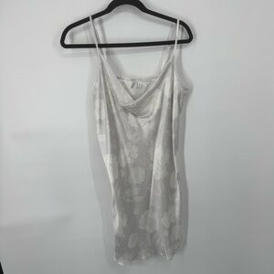 Nordstrom 100% Silk Gray White Floral Slip Dress Size Large | Drape Neck